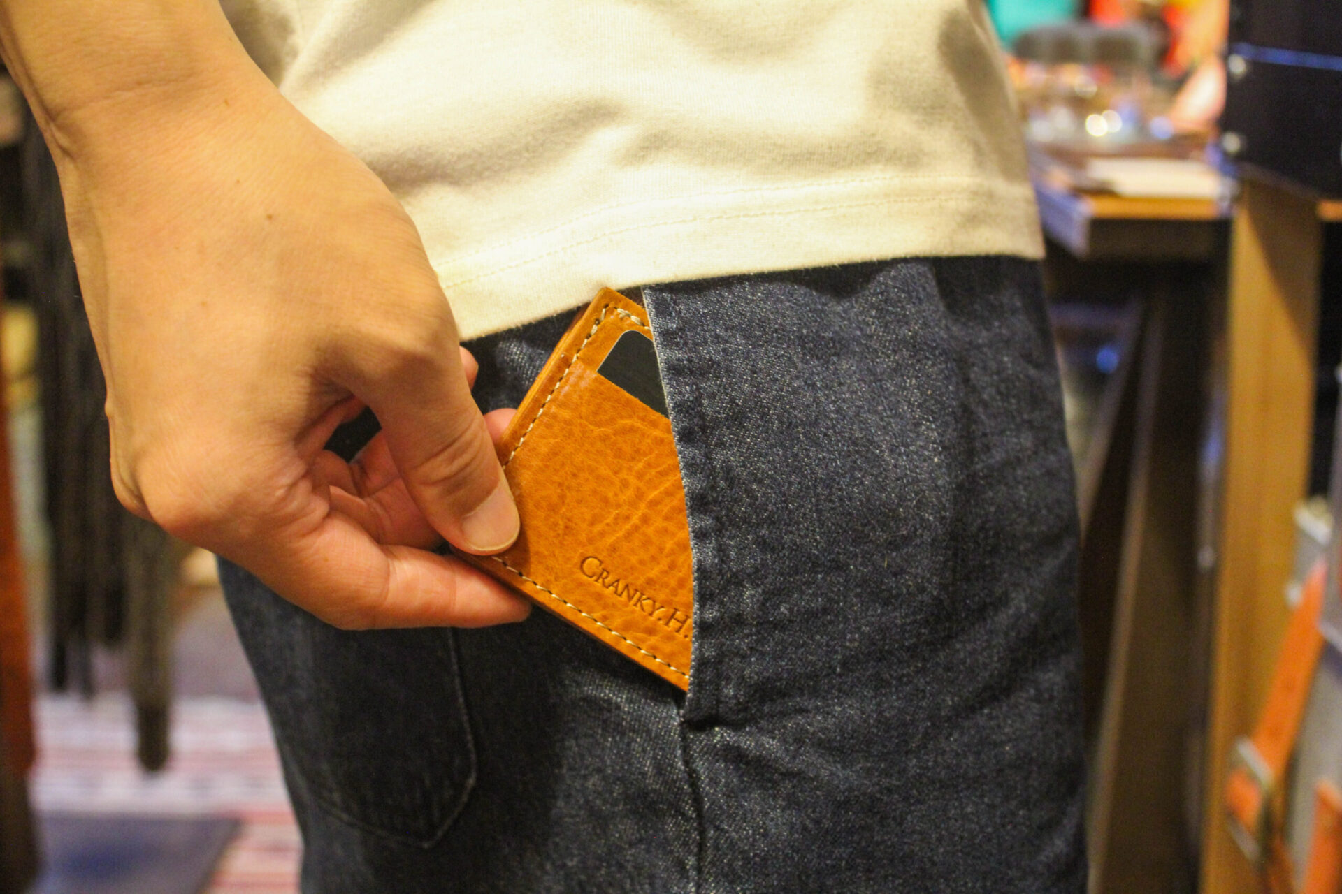 本革パスケースおすすめ5選｜使いやすい＆長持ちな大人の定期入れ