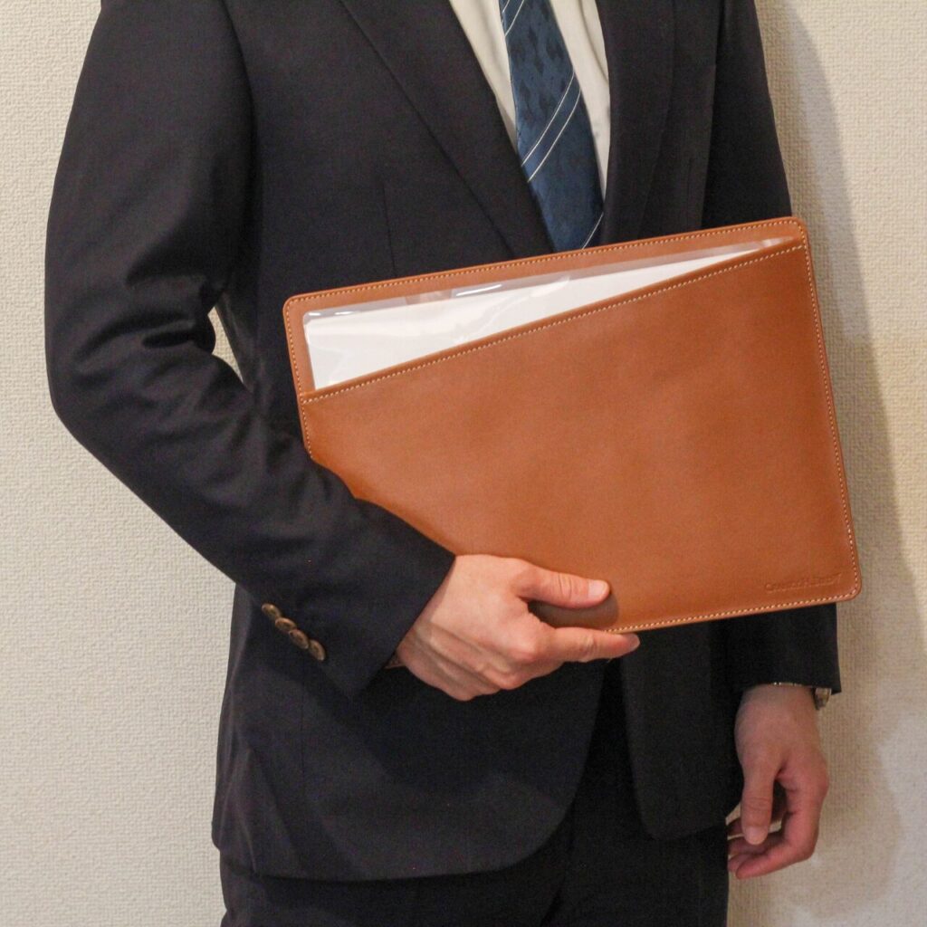 本革A4ファイル&バインダー”CLAP”