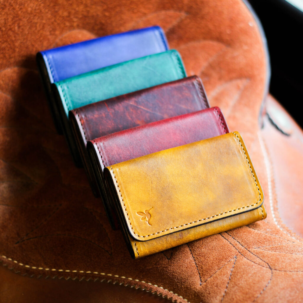 手染めのアンティーク名刺入れ”PRESIDENT ANTIQUE”