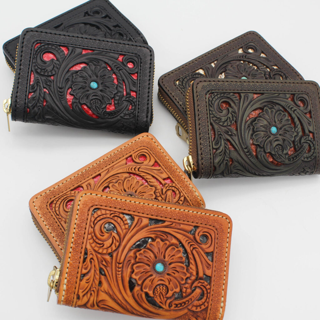 手彫りの巧みさと透かし彫りの存在感が光る”Filigree”シリーズ