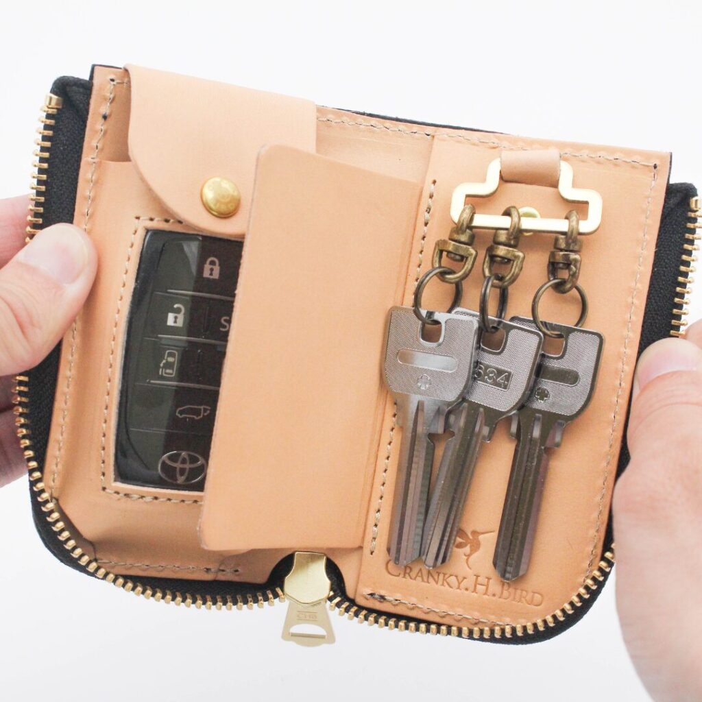 スマートキーケース"GROUND"中面タン