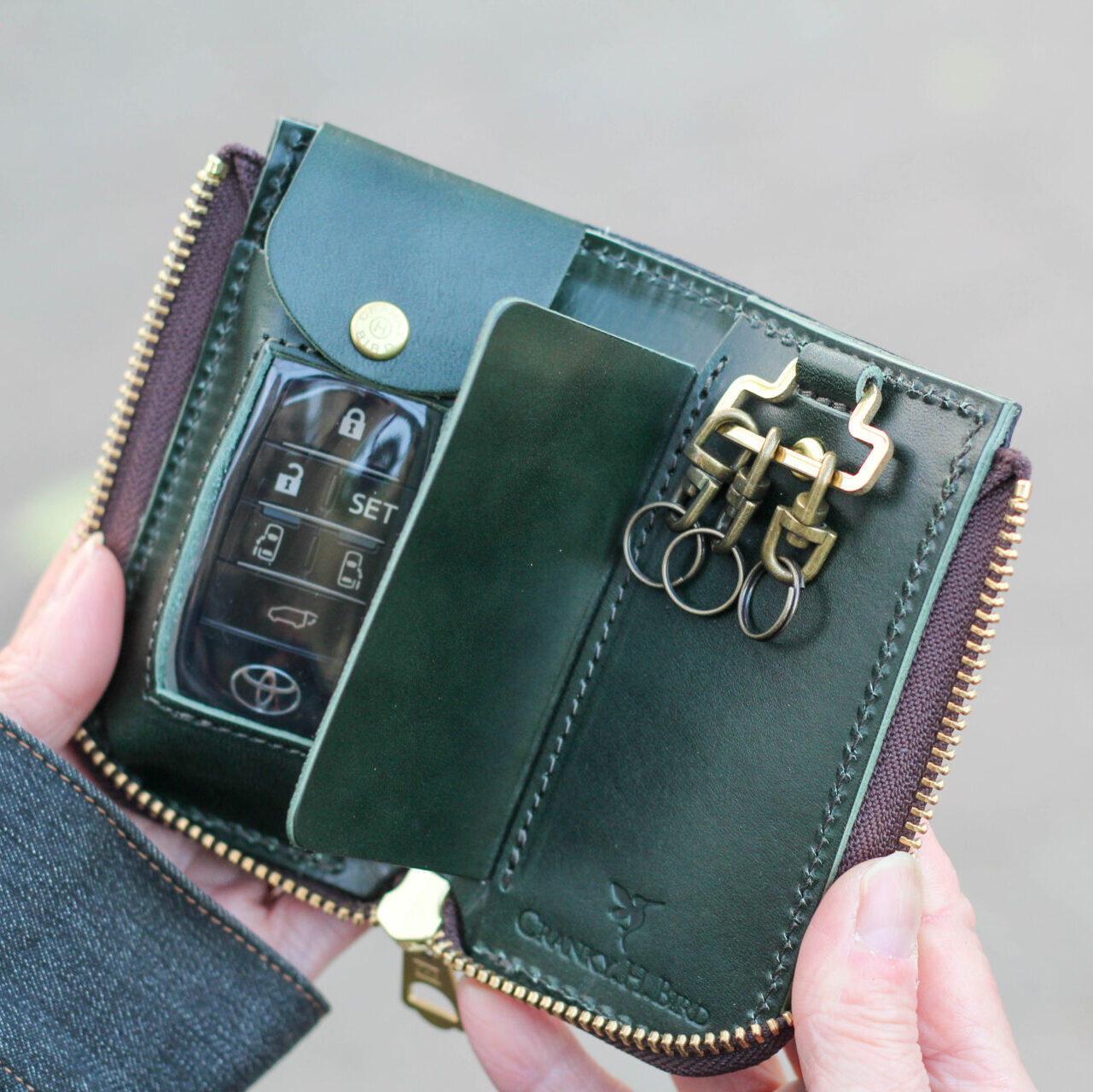 スマートキーケース"GROUND"中面グリーン