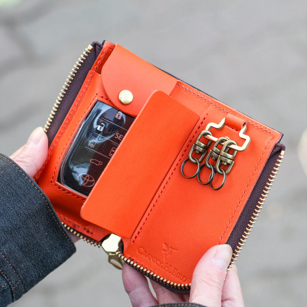 スマートキーケース"GROUND"中面オレンジ