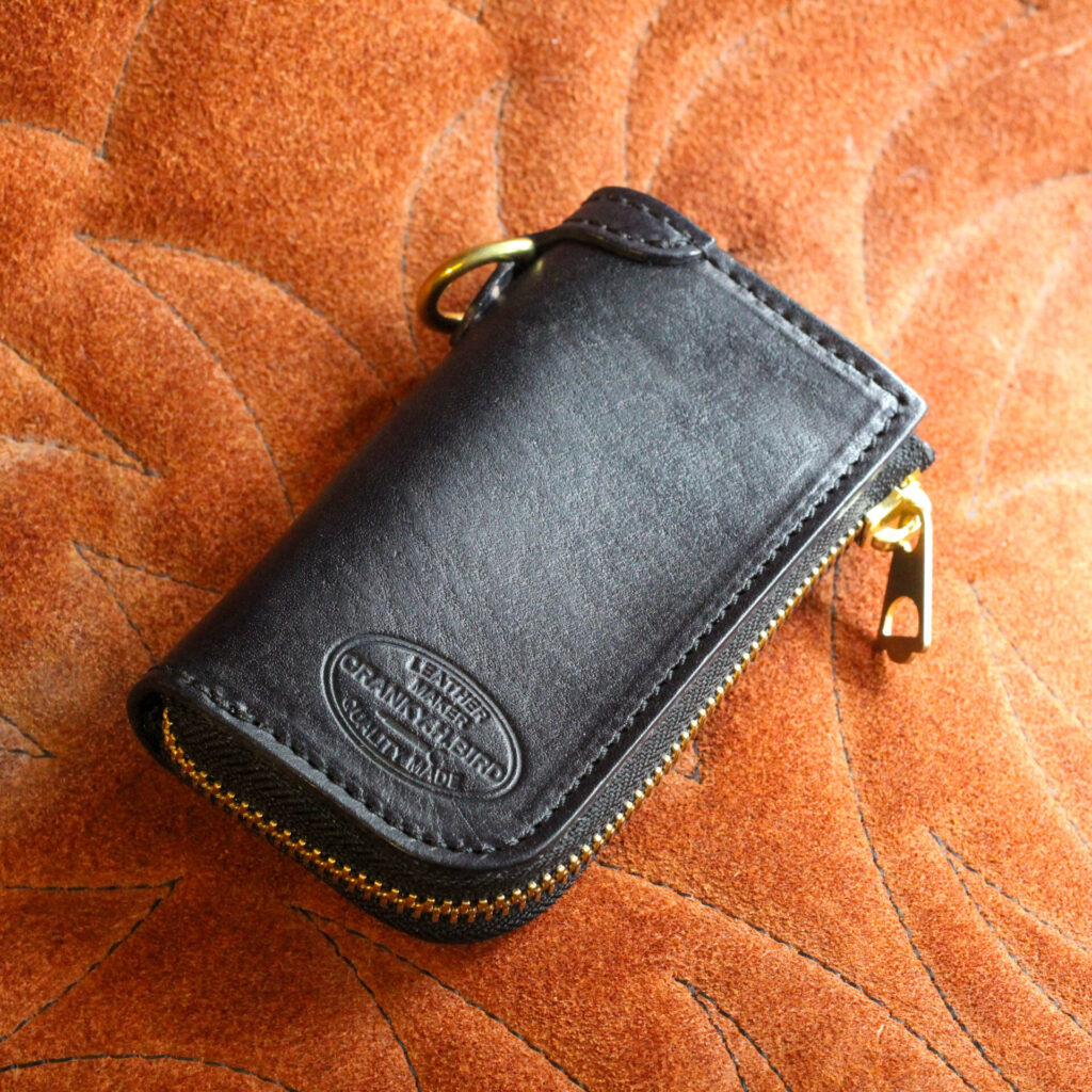 スマートキーケース"GROUND"ブラック(表面)