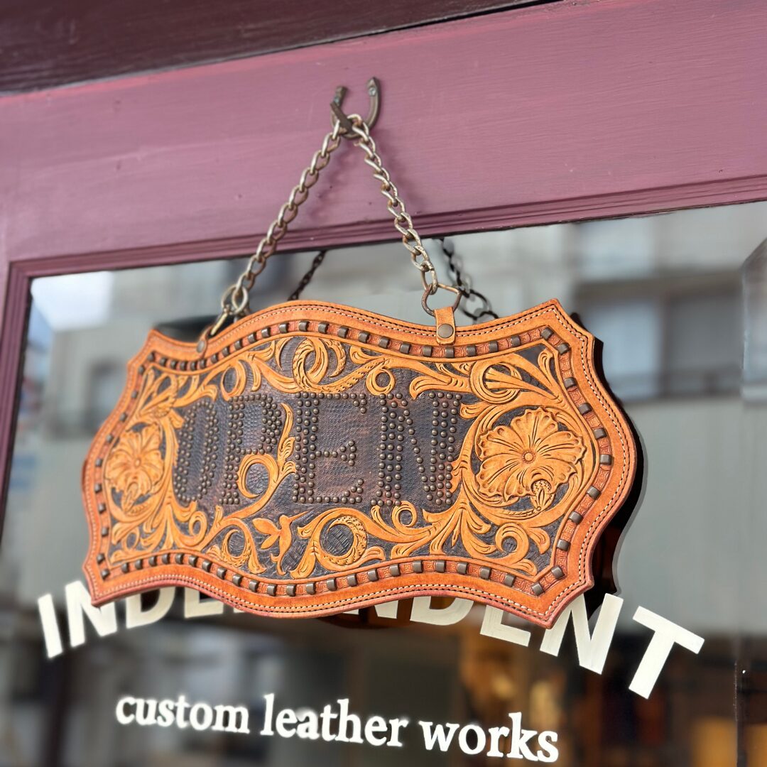 ホテルや店舗のオリジナル本革タグ制作イメージ